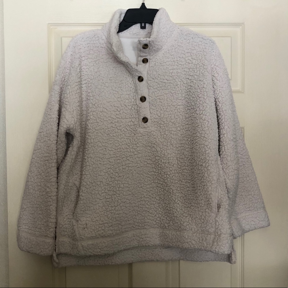 AERI oversized sherpa pullover with pockets